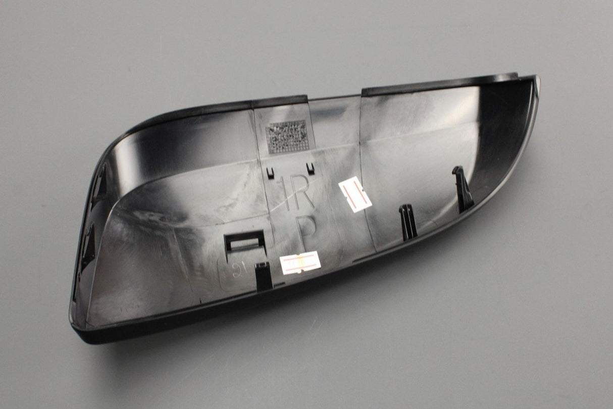 Toyota Hilux 2015-on wing mirror cover (right) 87915-0K390