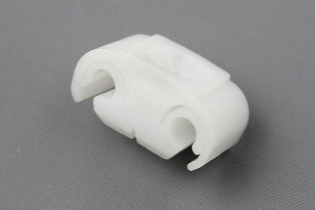 VW Audi Skoda SEAT Brake pipe mounting bracket (2-point) 811611797