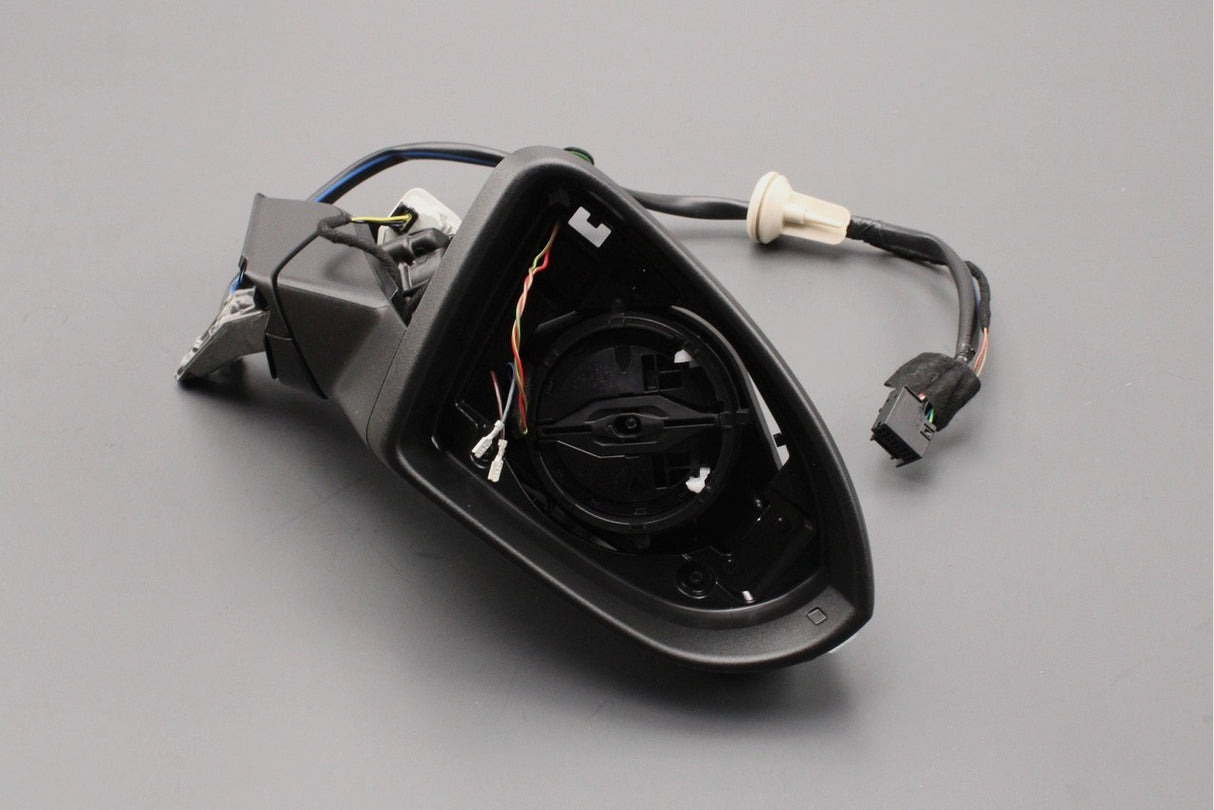 VW Golf MK7 MK7.5 2013-20 wing mirror housing (right) 5G2857508BG 9B9