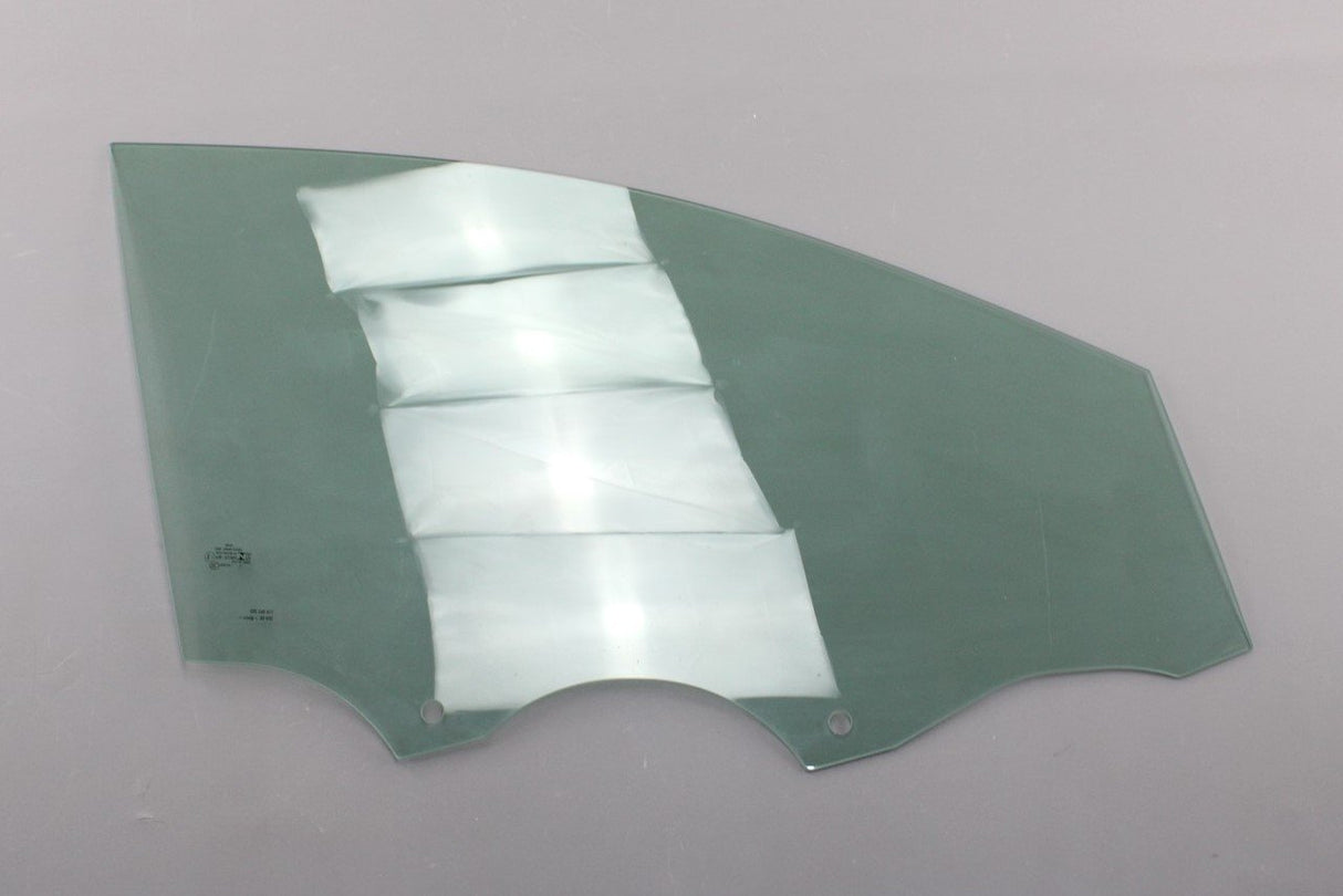 VW ID.4 Audi Q4 e-tron 21-on door window glass (front, right) 11A845202