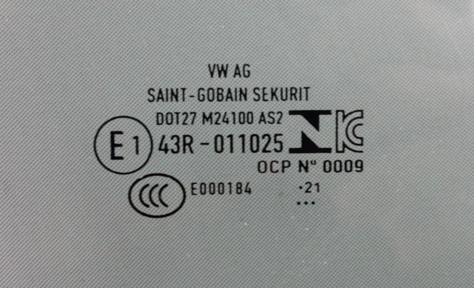 VW ID.4 Audi Q4 e-tron 21-on door window glass (front, right) 11A845202