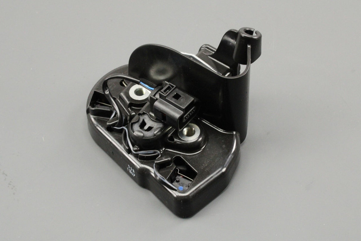 VW Transporter T5 T5.1 T6 power sliding door latch (right) 7E0843604C