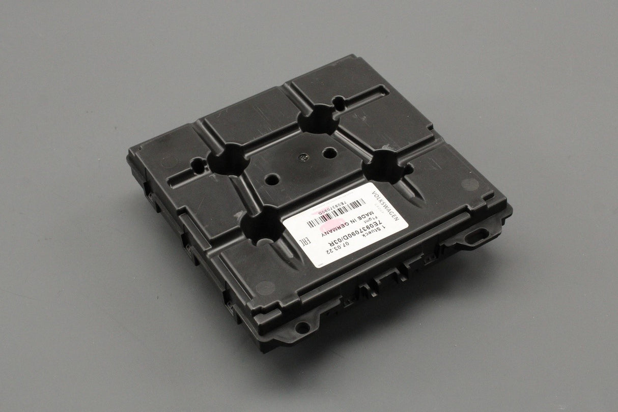 VW Transporter T6 2016-2020 body control module (BCM) 7E0937090D 03R