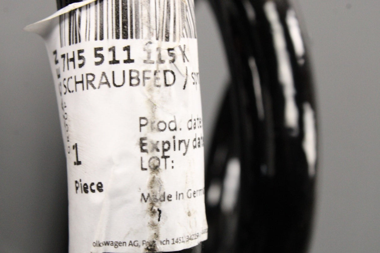 VW Transporter T5 T5.1 T6 T6.1 rear coil spring (x1) 7H5511115K