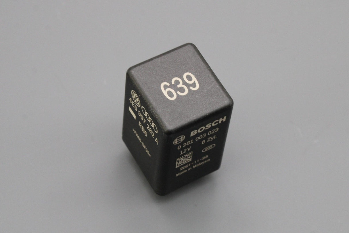 VW Touareg Audi A4 2.7 3.0 TDI glow plug relay control unit 4E0907282A