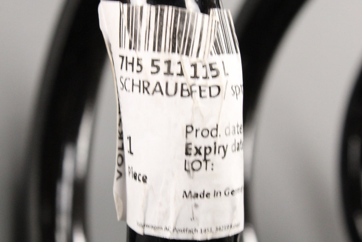 VW Transporter T5 T5.1 T6 T6.1 rear coil spring (x1) 7H5511115L