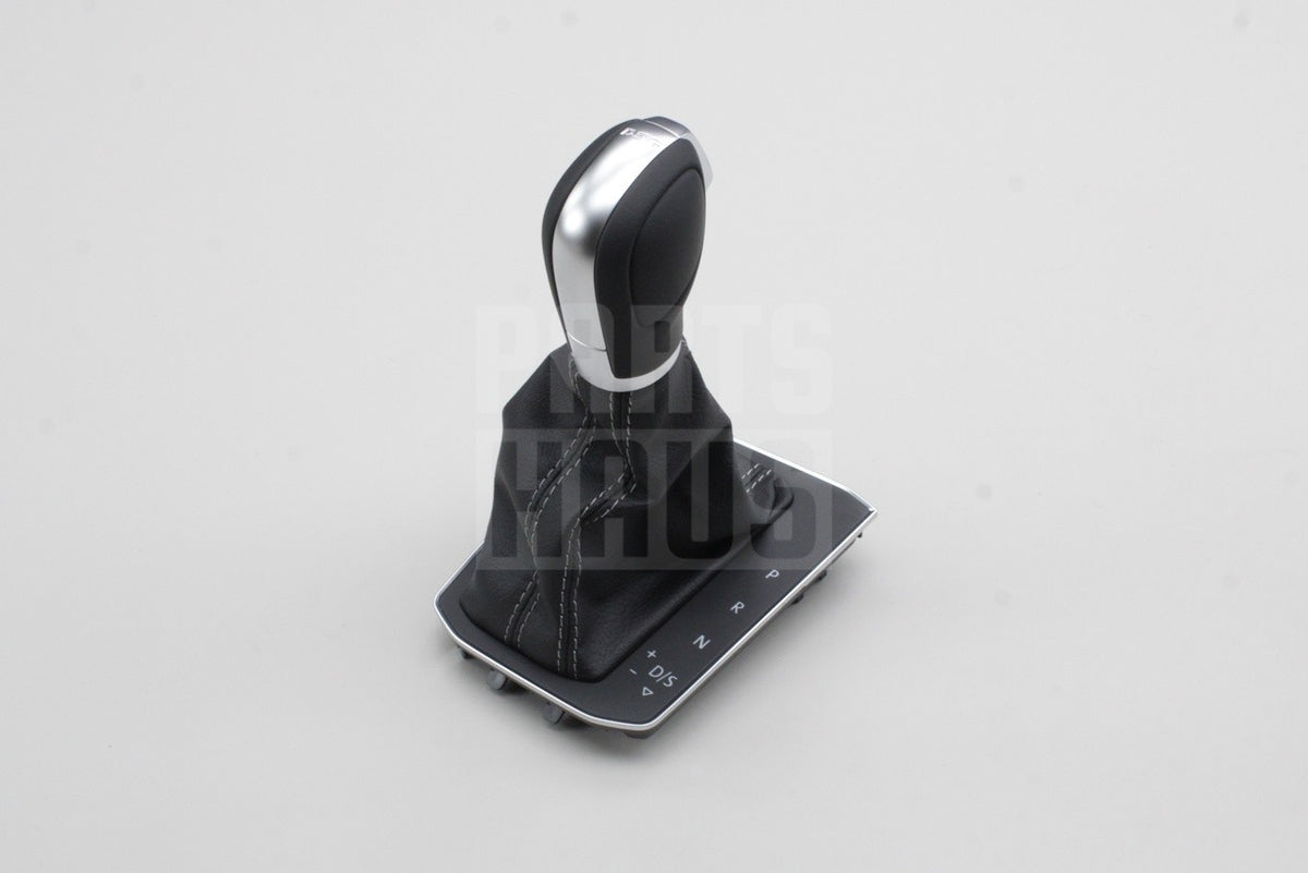 VW Tiguan 16-24 RHD DSG gear shift knob and gaiter 5NC713203A MXO