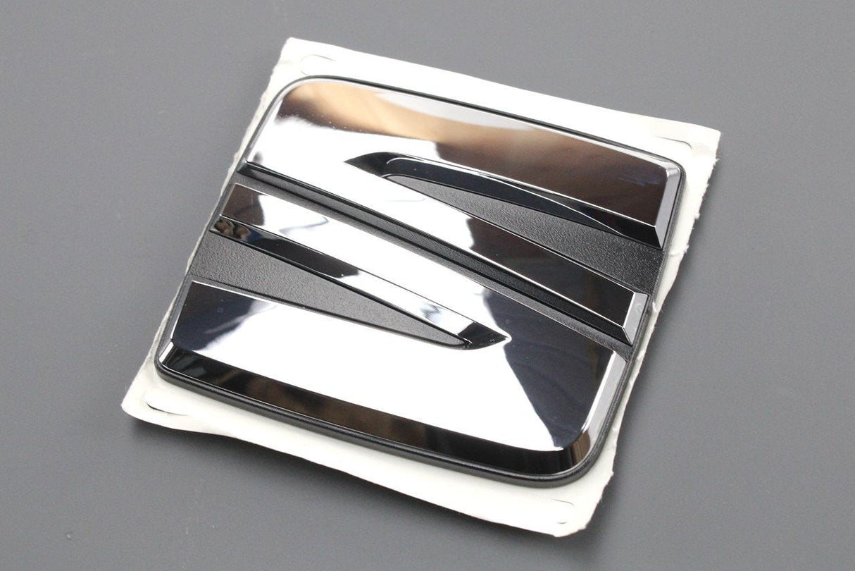 SEAT Ateca Tarraco tailgate boot lid badge emblem (rear) 575853630B 2ZZ