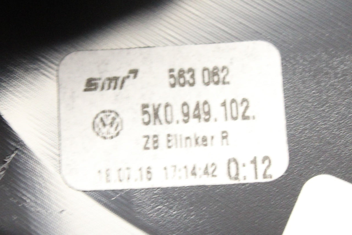 VW Golf MK6 Touran wing mirror indicator (right) 5K0949102