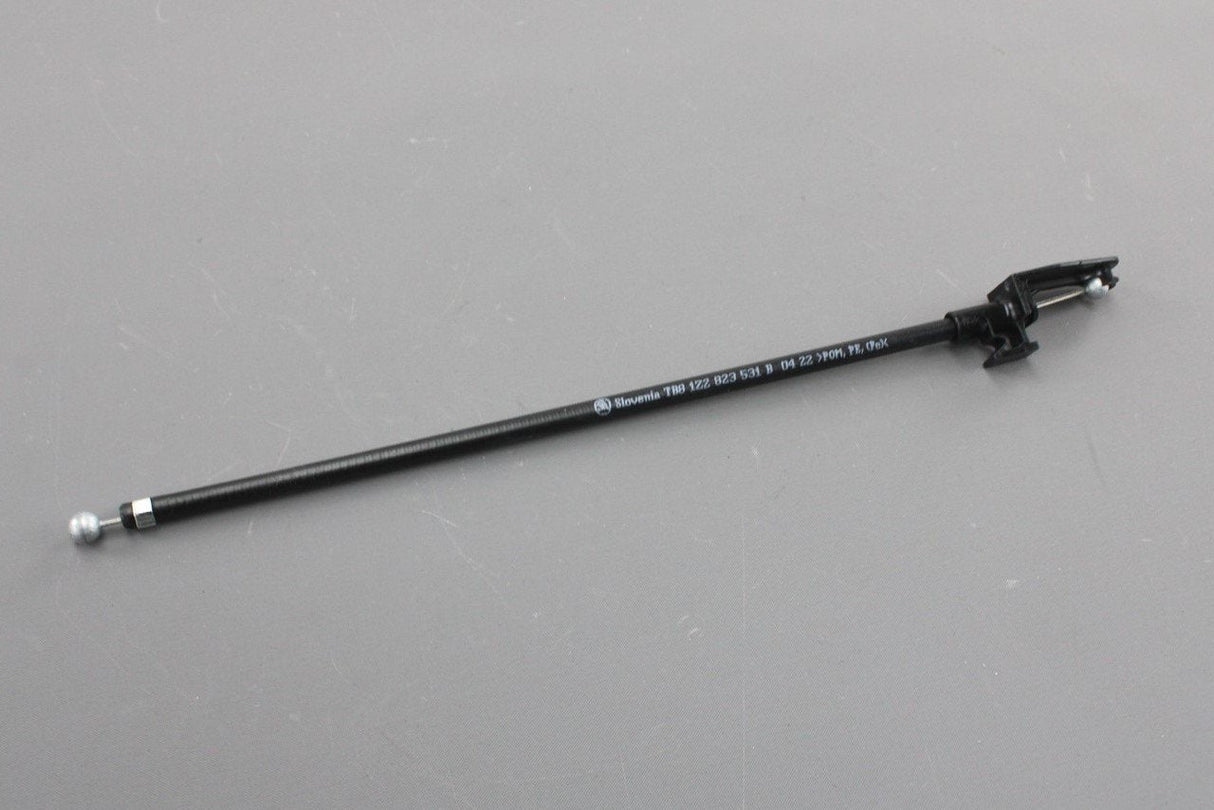Skoda Octavia 04-13 bonnet release cable RHD (front section) 1Z2823531B