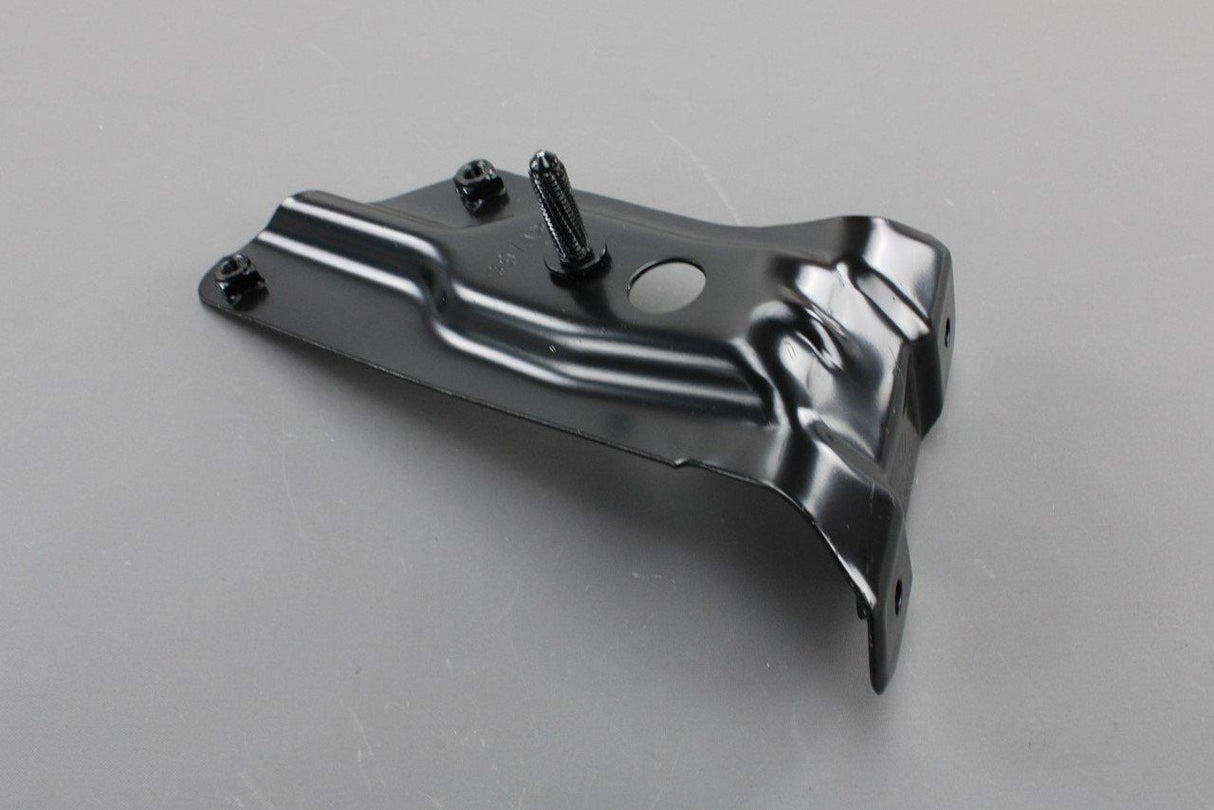 VW Golf MK5 2004-08 inner front wing bracket support (left) 1K6821135