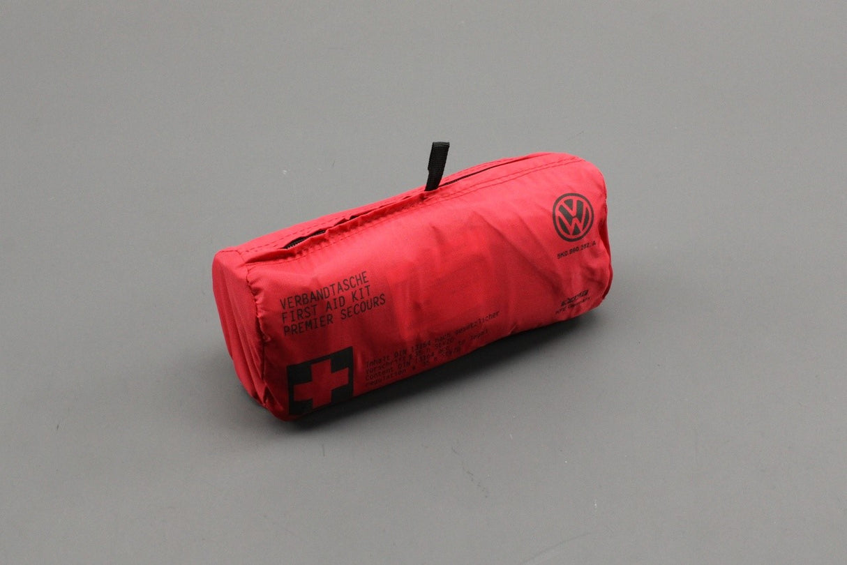 Volkswagen first aid kit 5K0860282A
