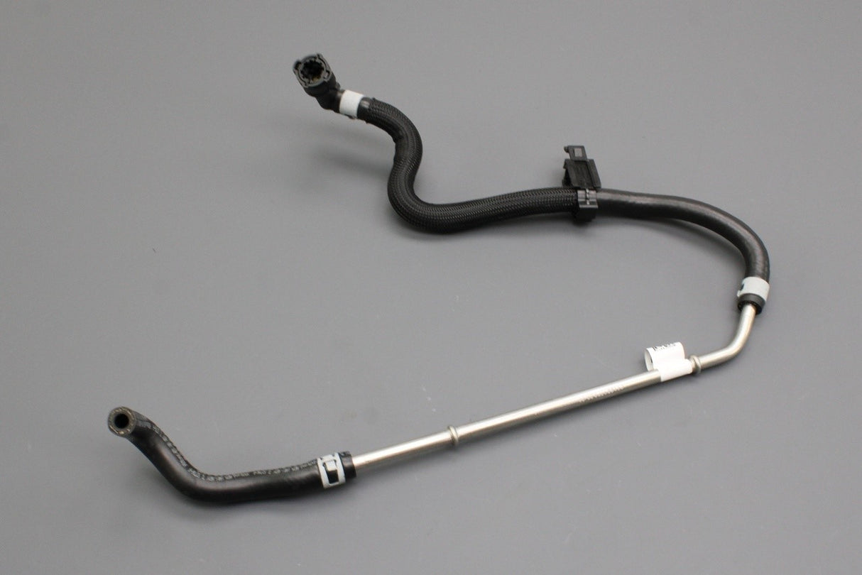VW Arteon 2017-25 Golf MK8 Audi A3 Q3 1.4 TSI fuel feed line 04E133723HB