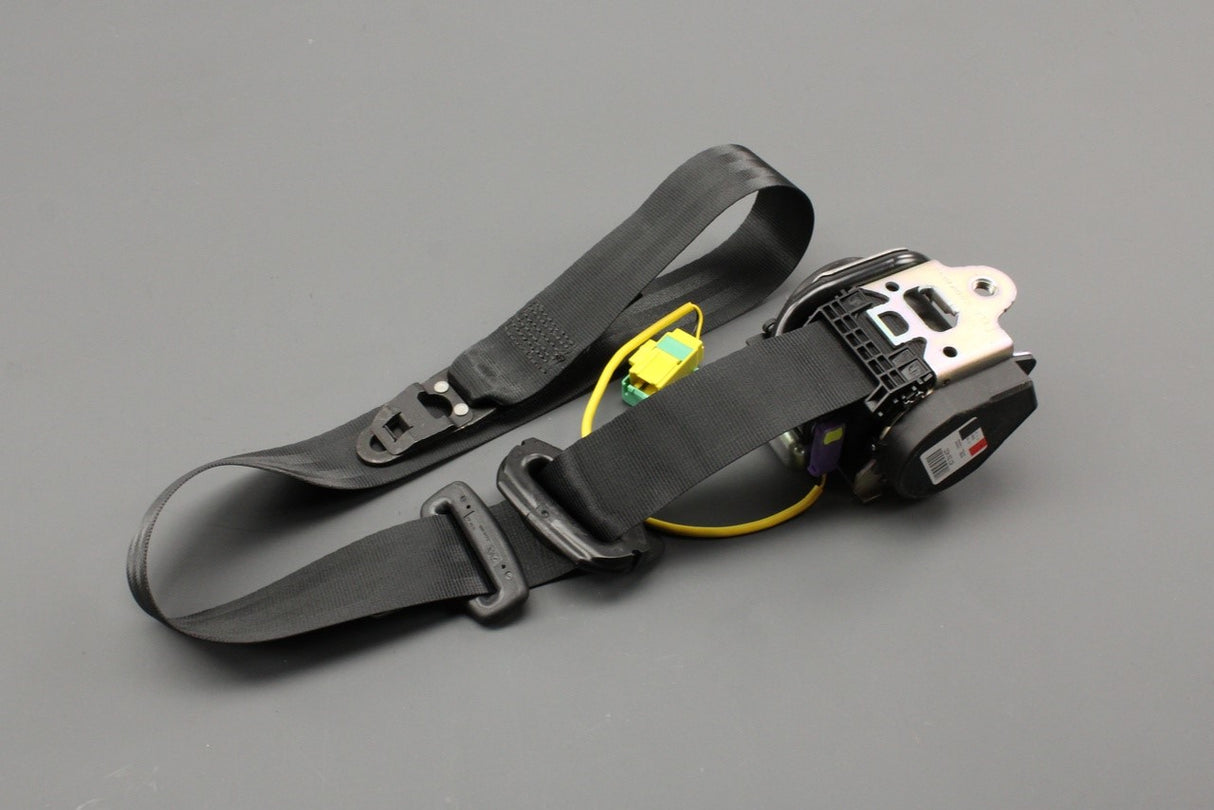 VW Touareg 2003-2010 front seat safety belt (left) 7L6857705 HCP