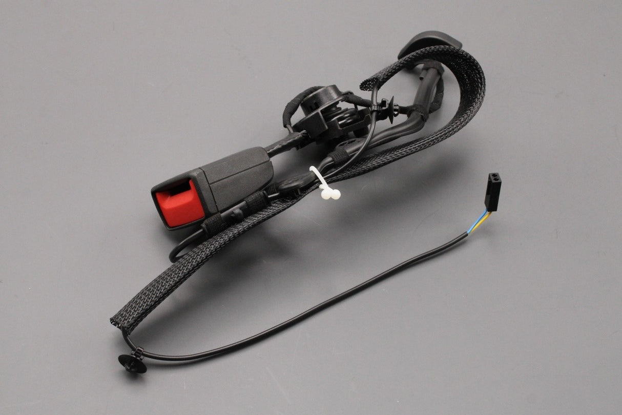 VW Tiguan Audi Q3 RSQ3 rear seat belt buckle (right) 5NA857754B MNB