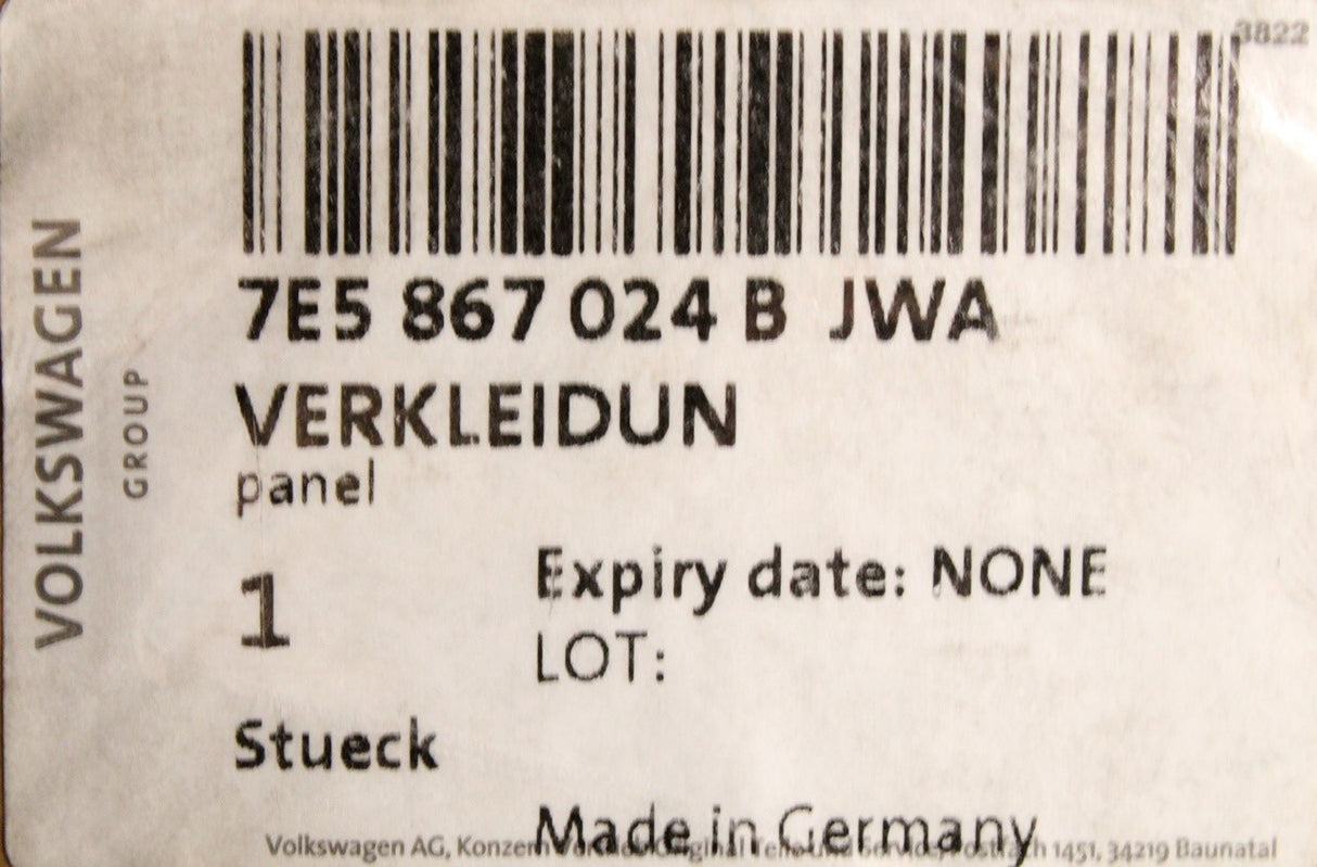 VW Caravelle Cali T6 16-20 door card panel (front right) 7E5867024B JWA