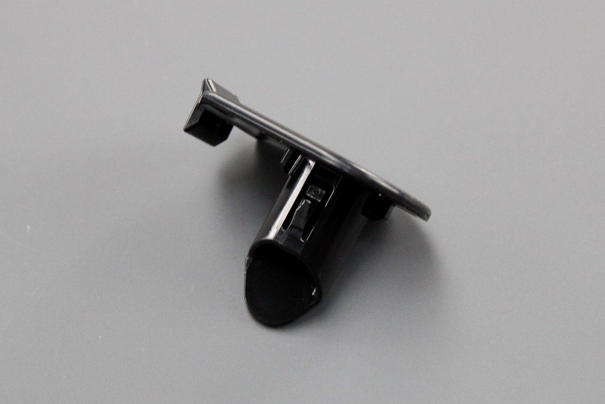 Toyota pin hold clip (x2) 47749-33030