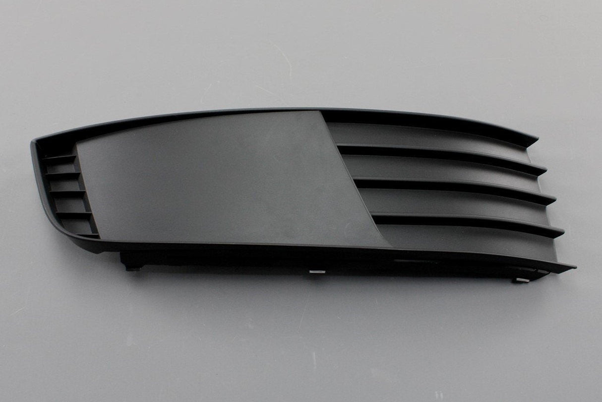 Skoda Octavia 5E 2013-2017 Front lower grille cap (right) 5E0807368 9B9