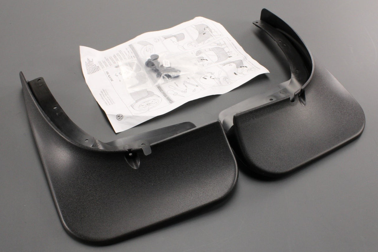 VW Caddy Maxi 2008-10 mud flaps (rear) 2K3075101