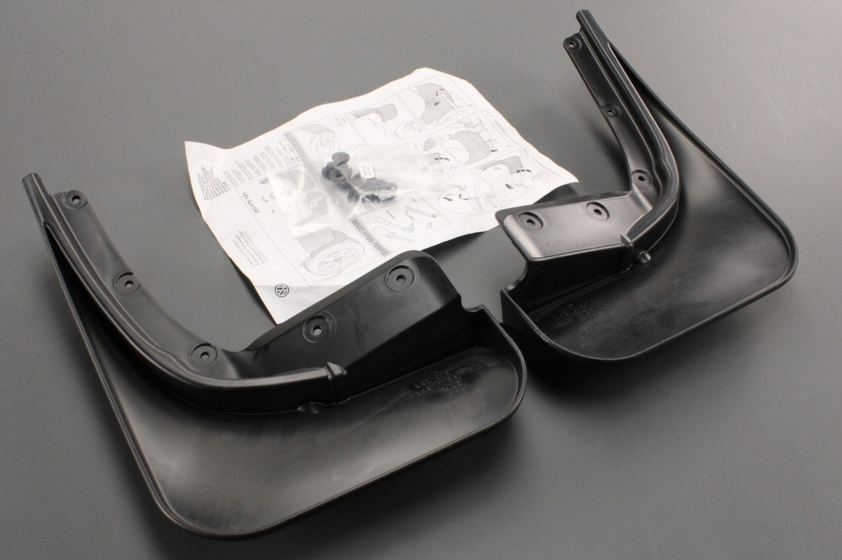 VW Caddy Maxi 2008-10 mud flaps (rear) 2K3075101