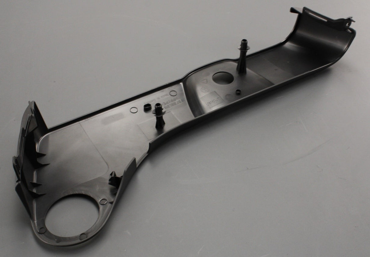 VW Transporter Cali T5 T5.1 T6 T6.1 swivel seat frame trim 7E7881318 82V