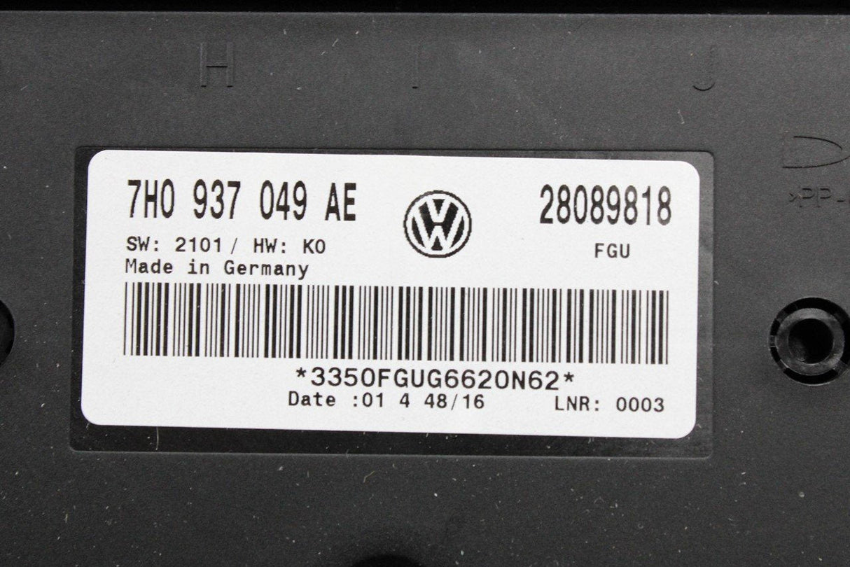 VW Transporter T5 2004-10 Onboard supply control unit BCM 7H0937049AE