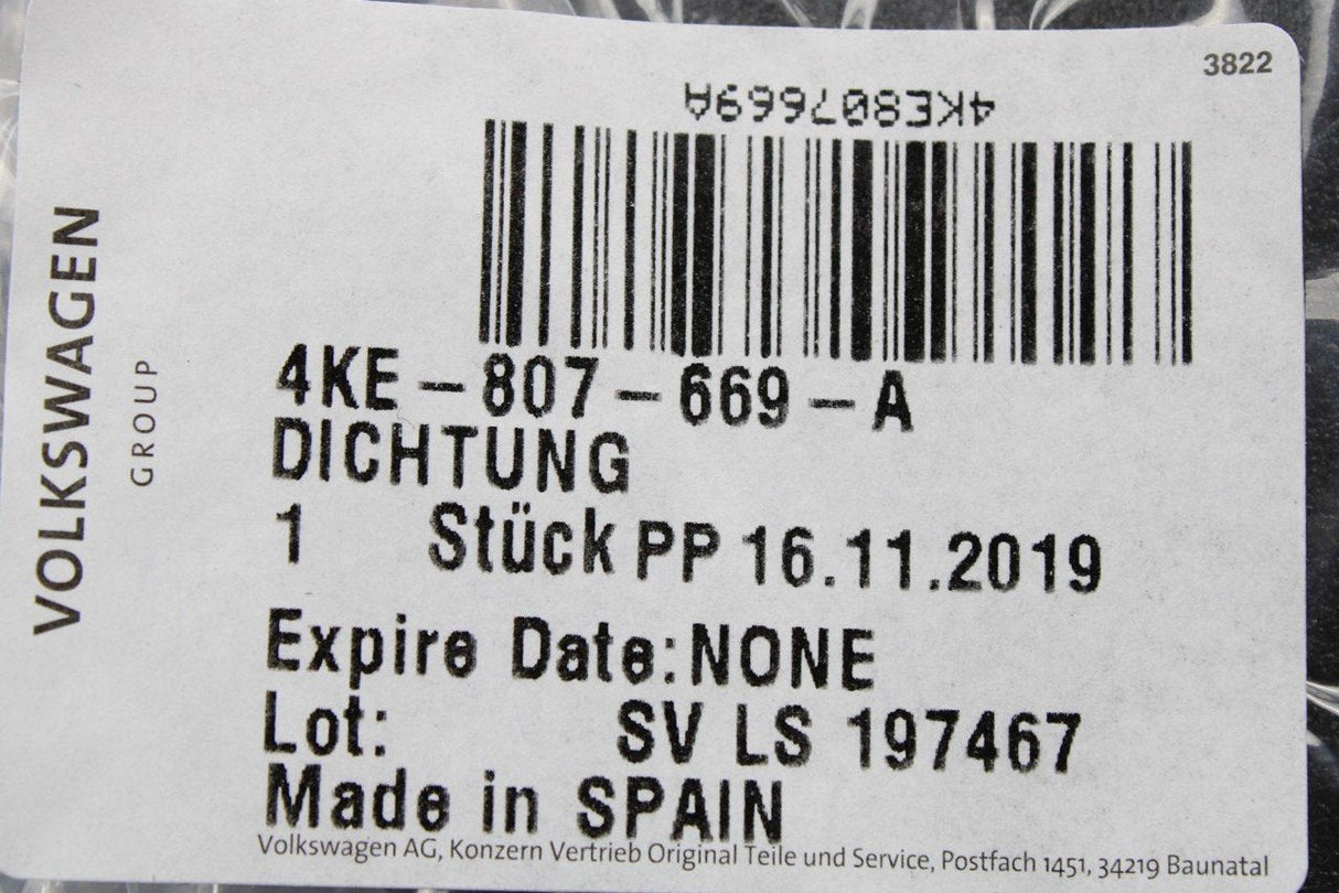 Audi E-Tron 2019-on bumper carrier seal x2 (rear) 4KE807669A