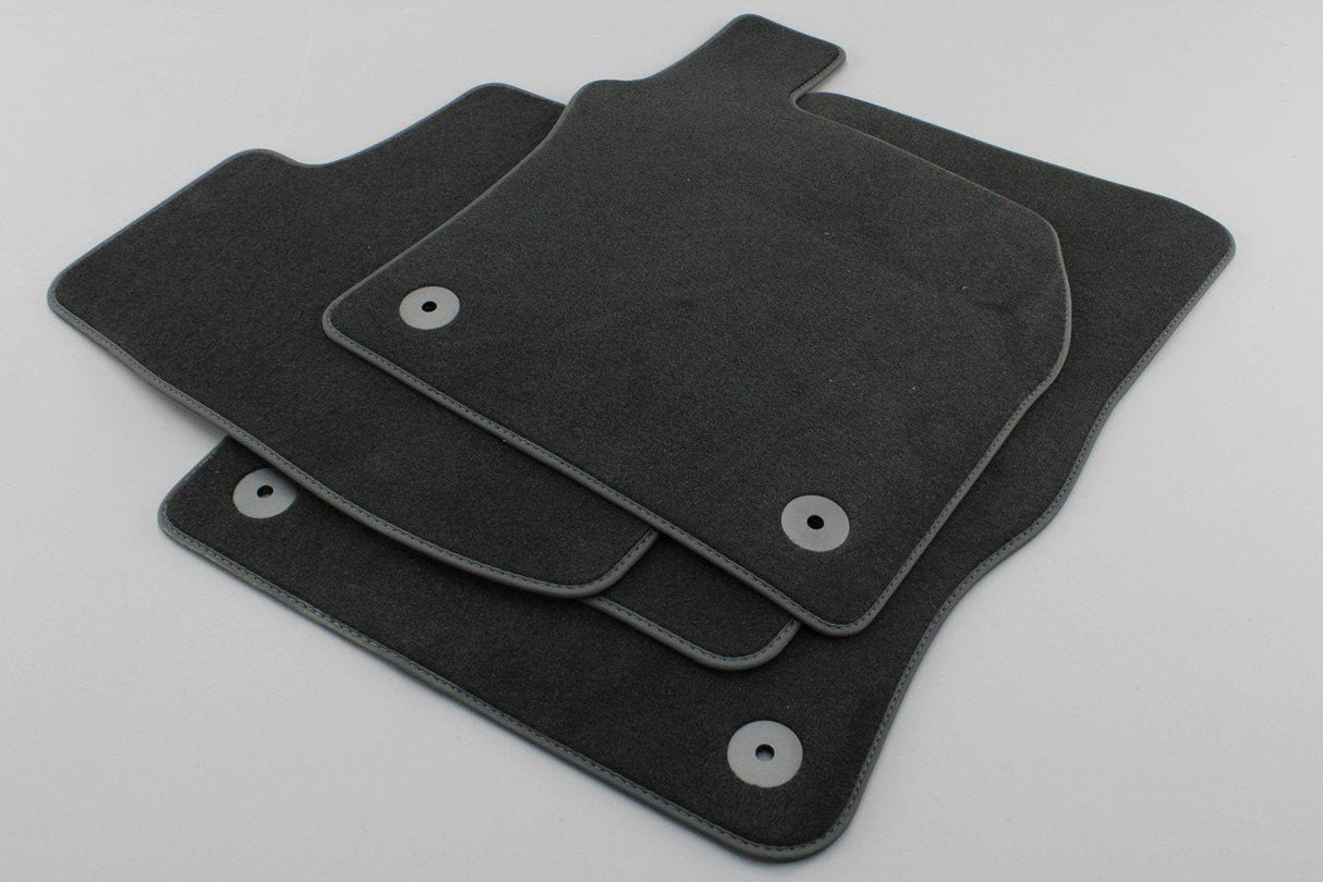 SEAT Ateca 2016-on carpet floor mats set UK RHD 575863011A LOE