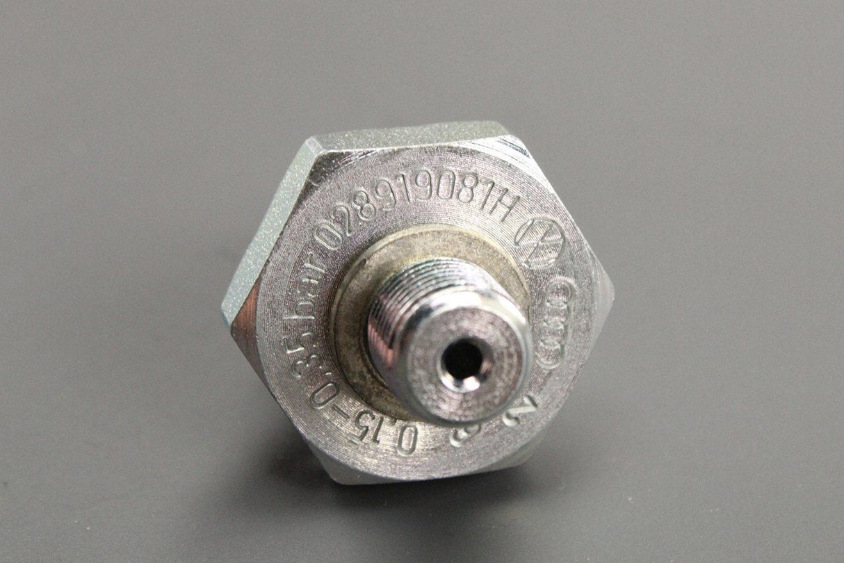 VW Caddy Audi 80 Skoda Felicia SEAT Ibiza oil pressure switch 028919081H