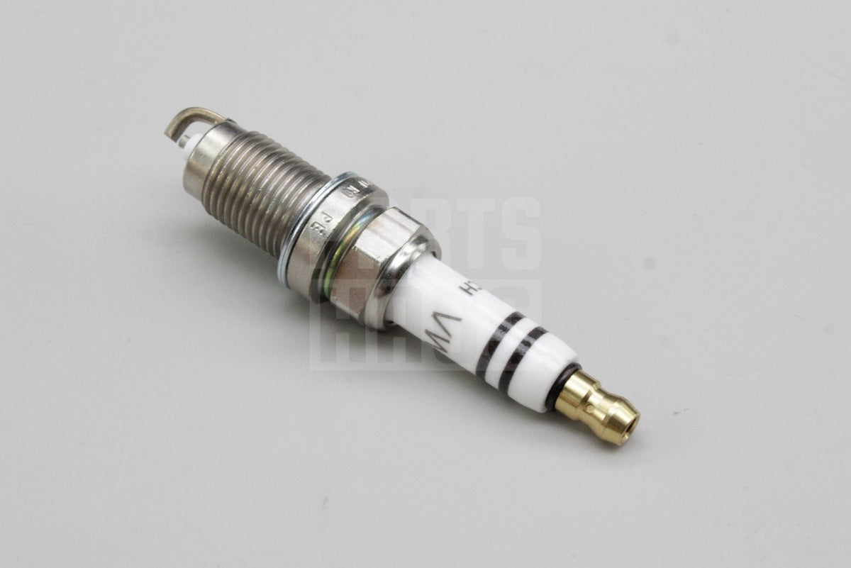 VW Audi Skoda SEAT 1.4 2.0 longlife sparkplugs (x4) 101905601F