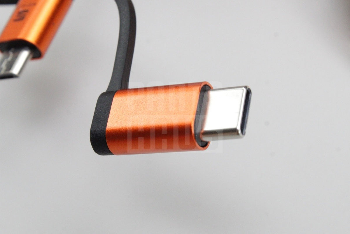SEAT accessory 3-in-1 usb charging cable 000051444AS