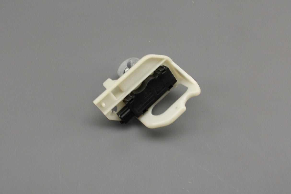 VW Transporter T6.1 Sliding door release microswitch (right) 7LA843625B