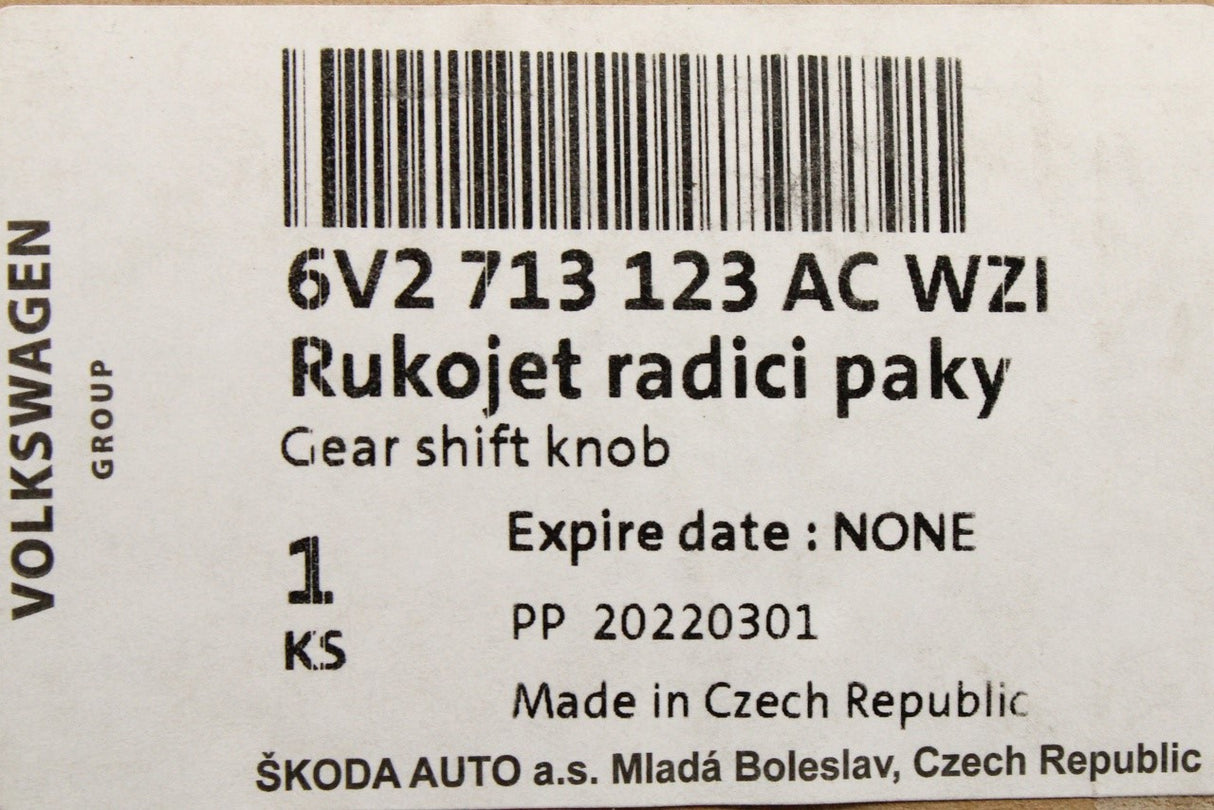 Skoda Fabia 15-23 RHD gear stick knob trim (automatic) 6V2713123AC WZI