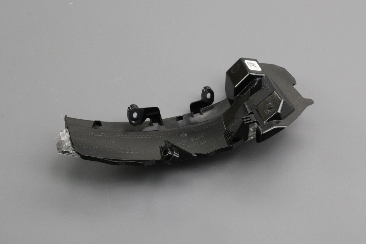 Audi Q8 RSQ8 2019-on wing mirror indicator (right) 4M8949102