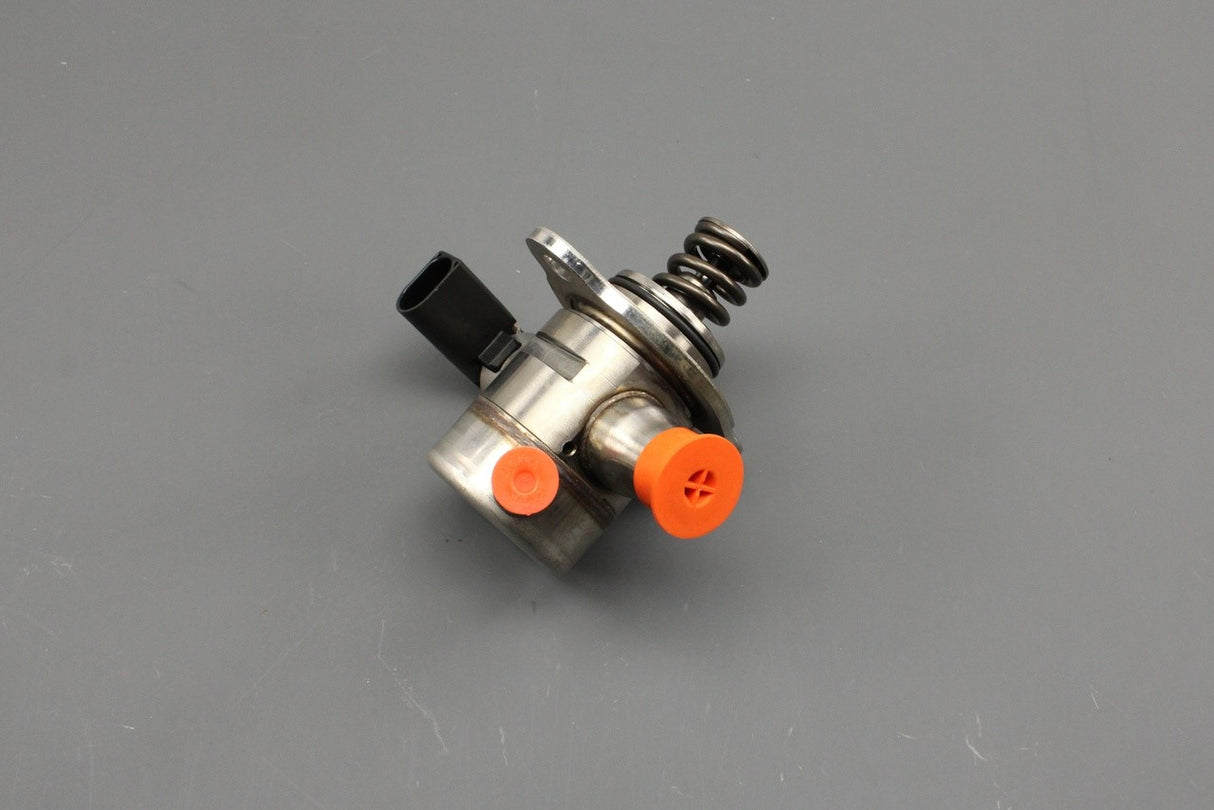 VW Golf MK8 Audi A3 Skoda Fabia SEAT Leon 1.5 TSI fuel pump 05E127027D