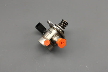 VW Golf MK8 Audi A3 Skoda Fabia SEAT Leon 1.5 TSI fuel pump 05E127027D