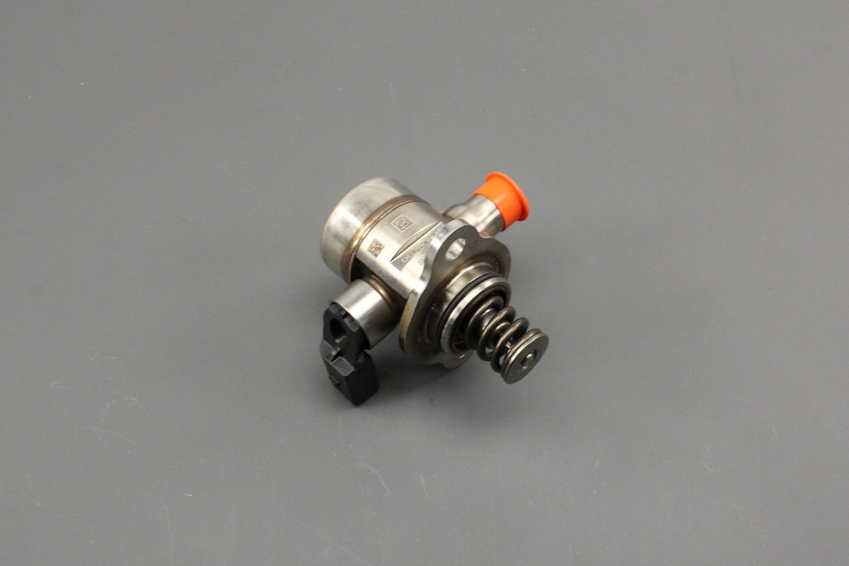 VW Golf MK8 Audi A3 Skoda Fabia SEAT Leon 1.5 TSI fuel pump 05E127027D