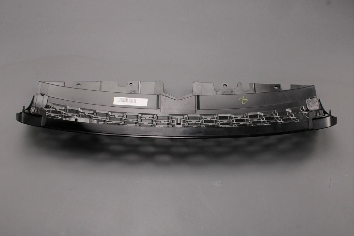 Range Rover Evoque L538 12-18 front upper radiator grille LR083604