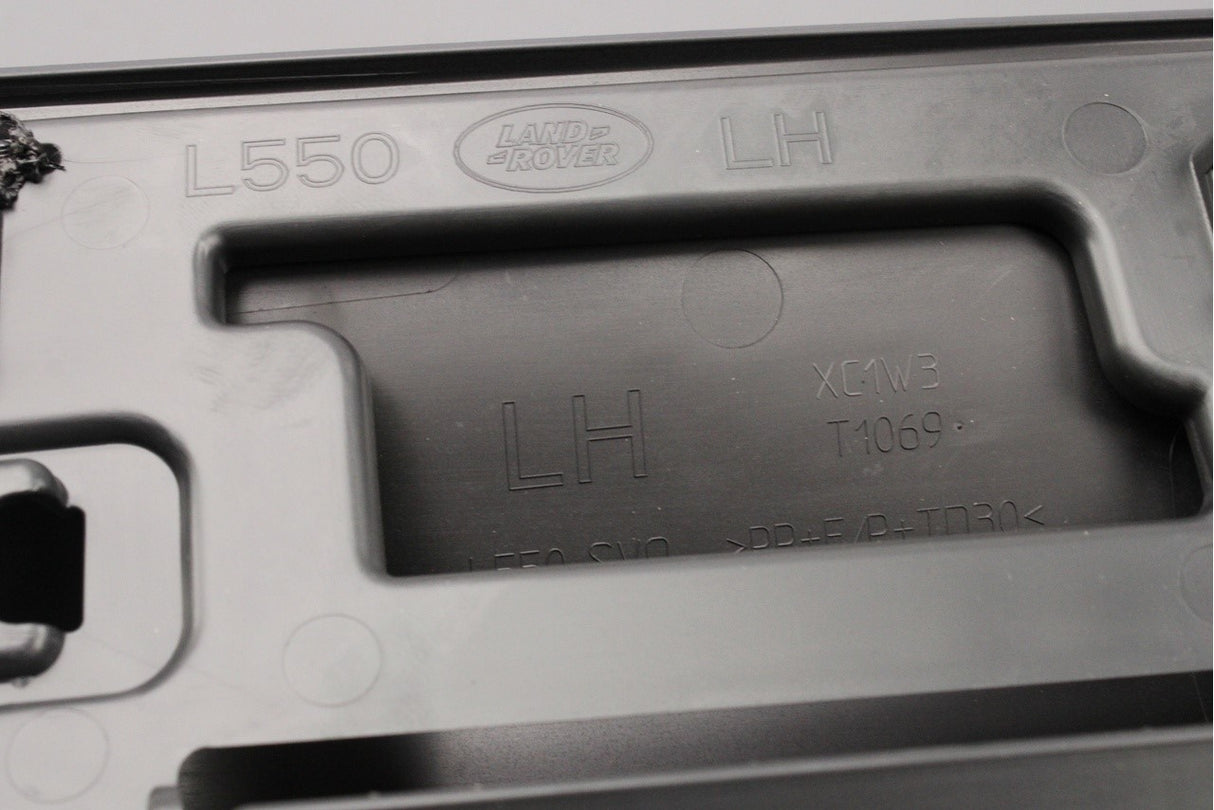 Land Rover Discovery Sport 2015-on door moulding (front left) LR087420