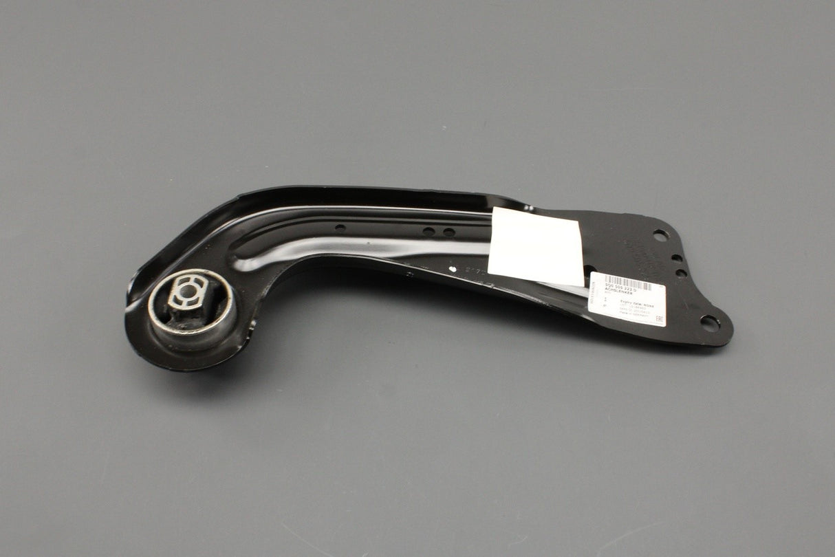 VW Golf Audi A3 Skoda Octavia SEAT rear trailing arm (left) 5Q0505223D