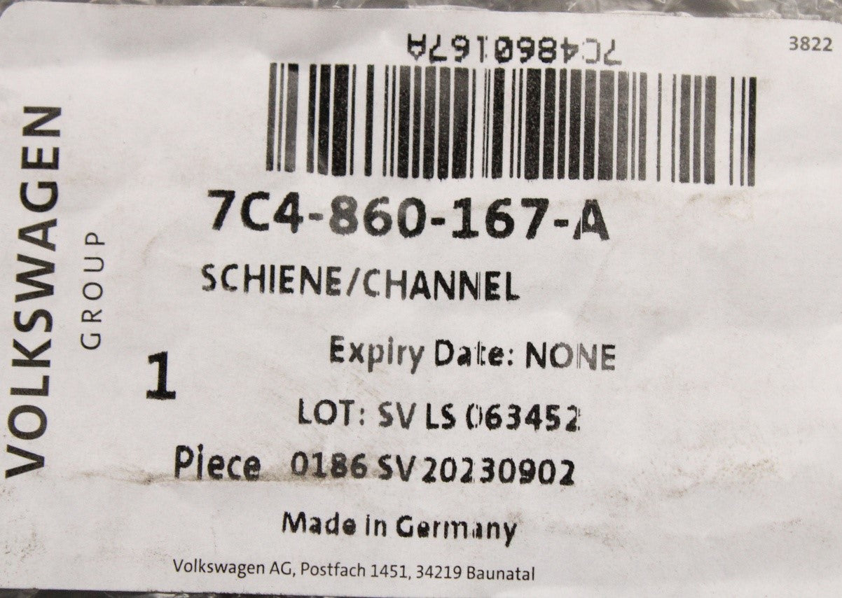 VW Grand California 2017-on form rail (rear upper left) 7C4860167A