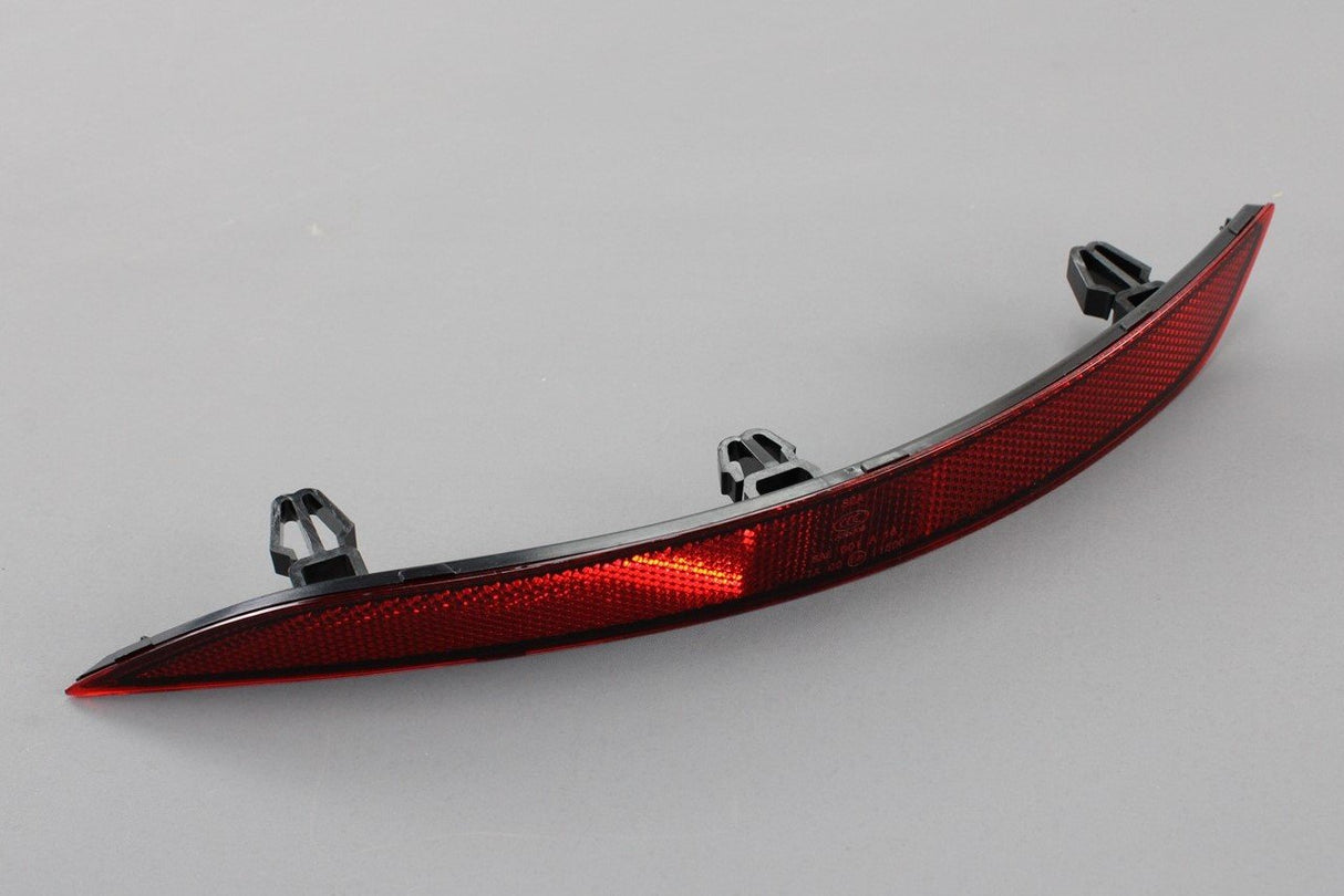 Audi A3 Saloon 2017-20 Rear standard bumper reflector (left) 8V5945105C