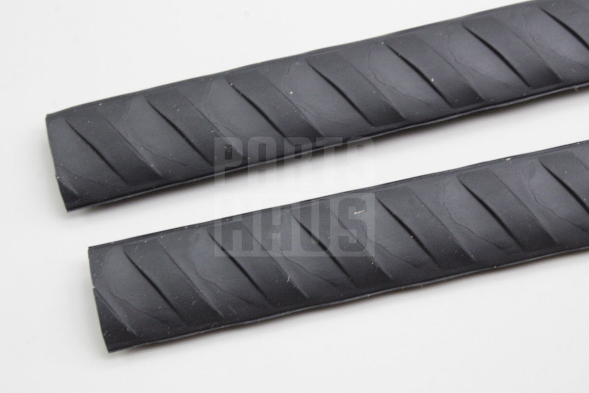 Genuine VW T-Roc 2018-on roof bars (silver) 2GA071151