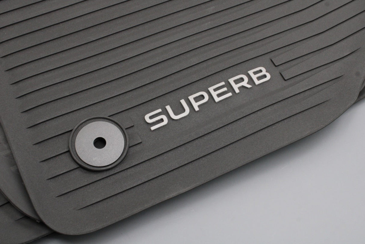 Skoda Superb 2024-on all weather floor mat set (front & rear) 3P2061500