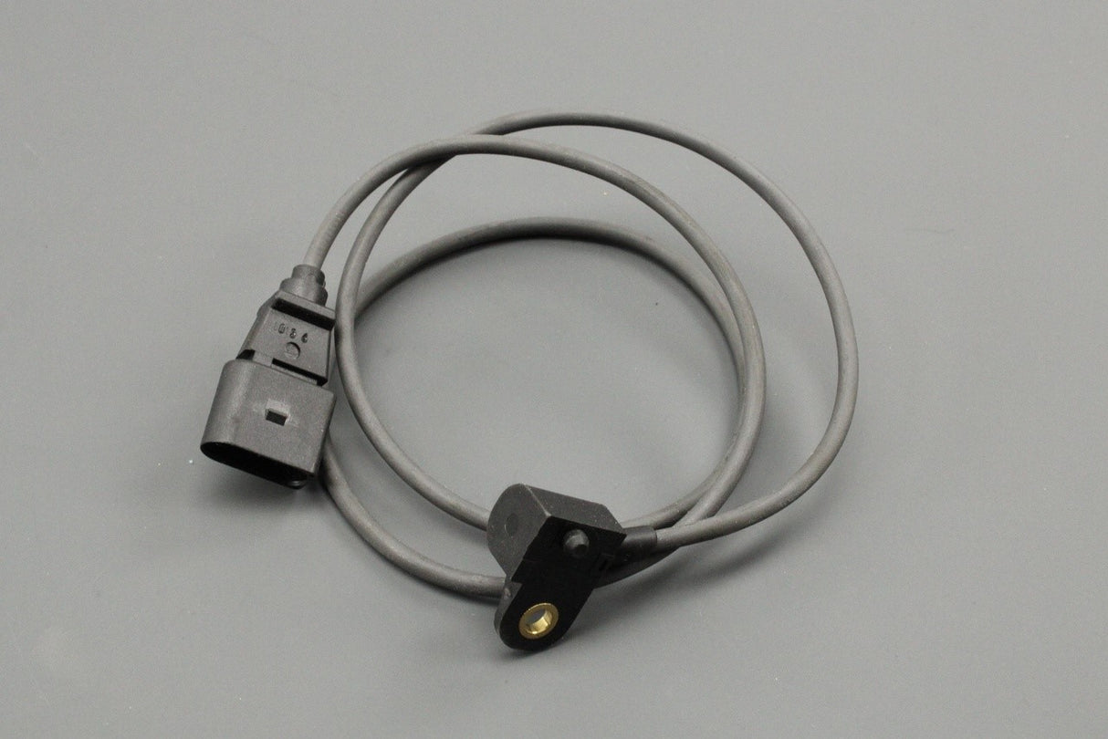 VW Passat 97-05 Audi A4 A6 Skoda PD 1.9 TDI camshaft sensor 038906433A