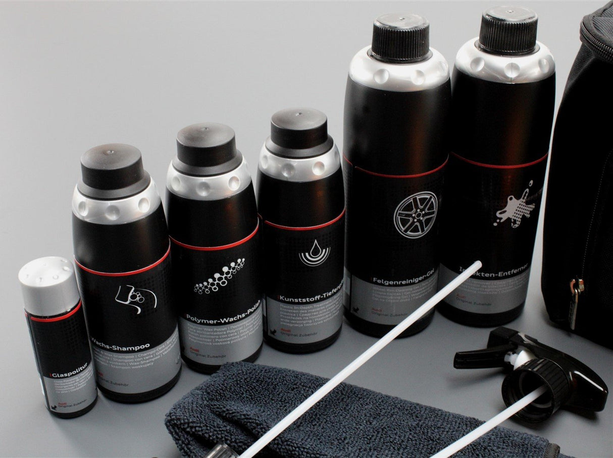 Audi branded car care cleaning kit with storage bag 4L0096353C