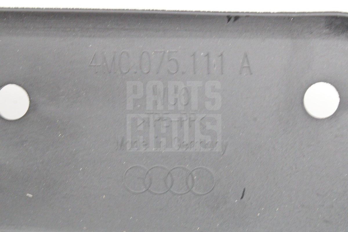 Audi Q7 2016-on accessory mud flaps (front) 4M0075111A