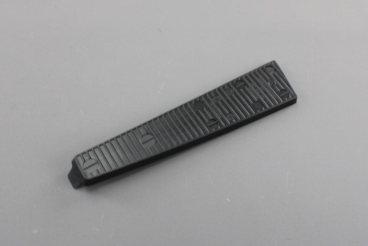 VW Golf MK8 2020-on centre console rubber insert mat 5H2863416A 9B9