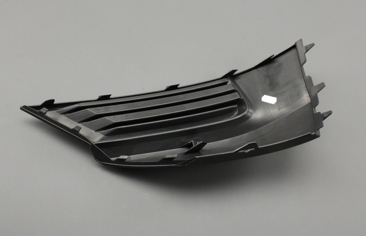 VW Tiguan 2016-2020 bumper fog light trim (front right) 5NA853212 9B9