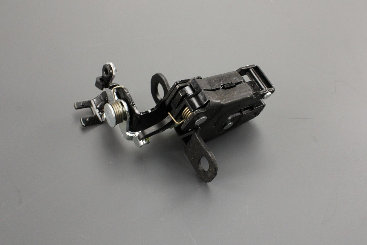 VW Transporter T6.1 ID.Buzz rear upper wing door latch (right) 7LA827162